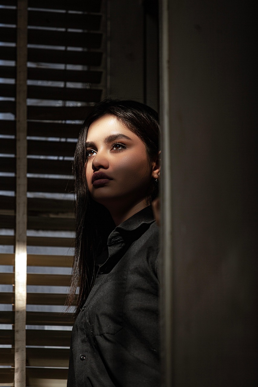 service professionnel d'installation de stores pour apporter style et fonctionnalit&eacute; &agrave; vos fen&ecirc;tres. installation rapide et soign&eacute;e adapt&eacute;e &agrave; tous types de stores.