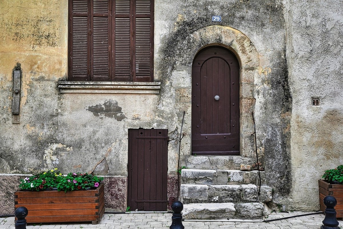 Réparer une porte qui grince