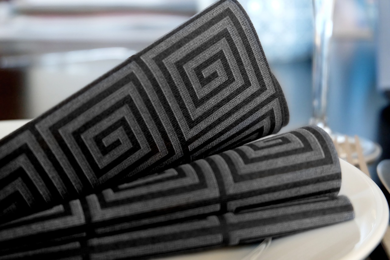 découvrez notre collection de papiers peints non-tissés alliant durabilité et design moderne pour transformer votre intérieur avec style et facilité.